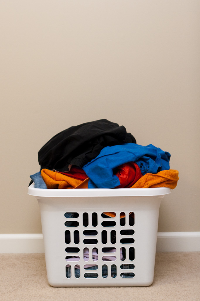 Plastic laundry basket